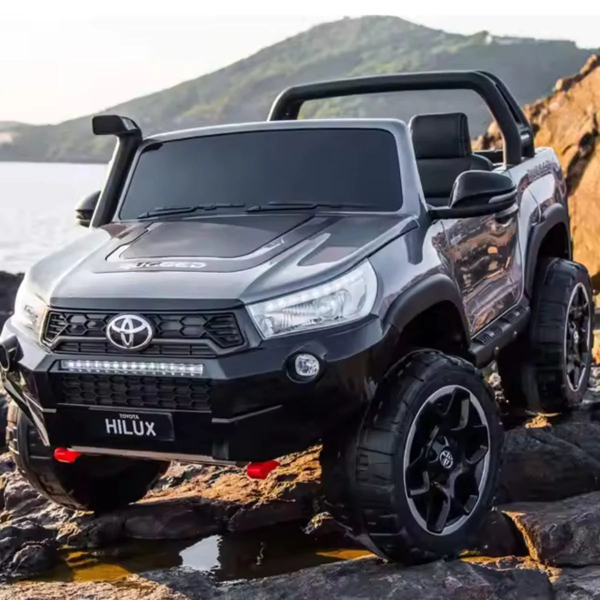 Toyota Hilux 4x4 eléctrico para niño Black