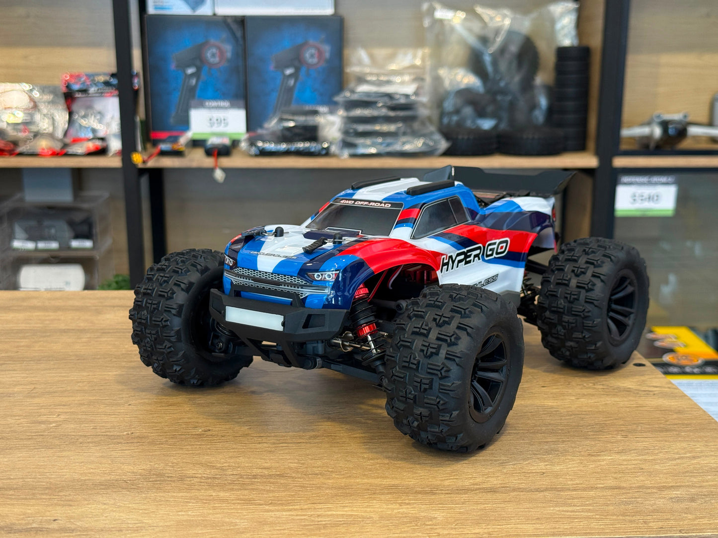 MJX RC escala 1/16 4x4 Brushless 55km/h